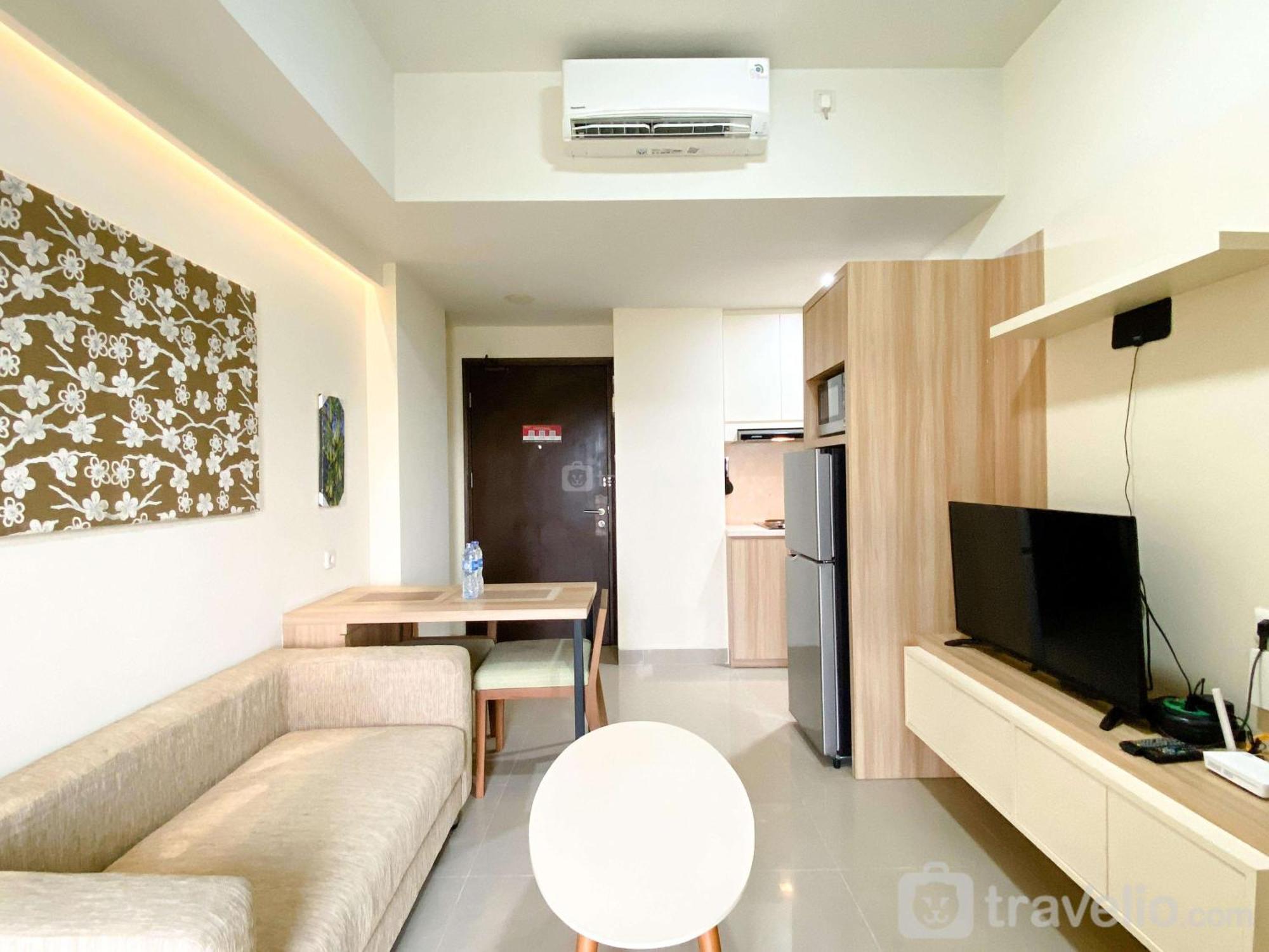 Stunning And Homey 2Br Apartment Mustika Golf Residence By Travelio Cikarang Exterior foto