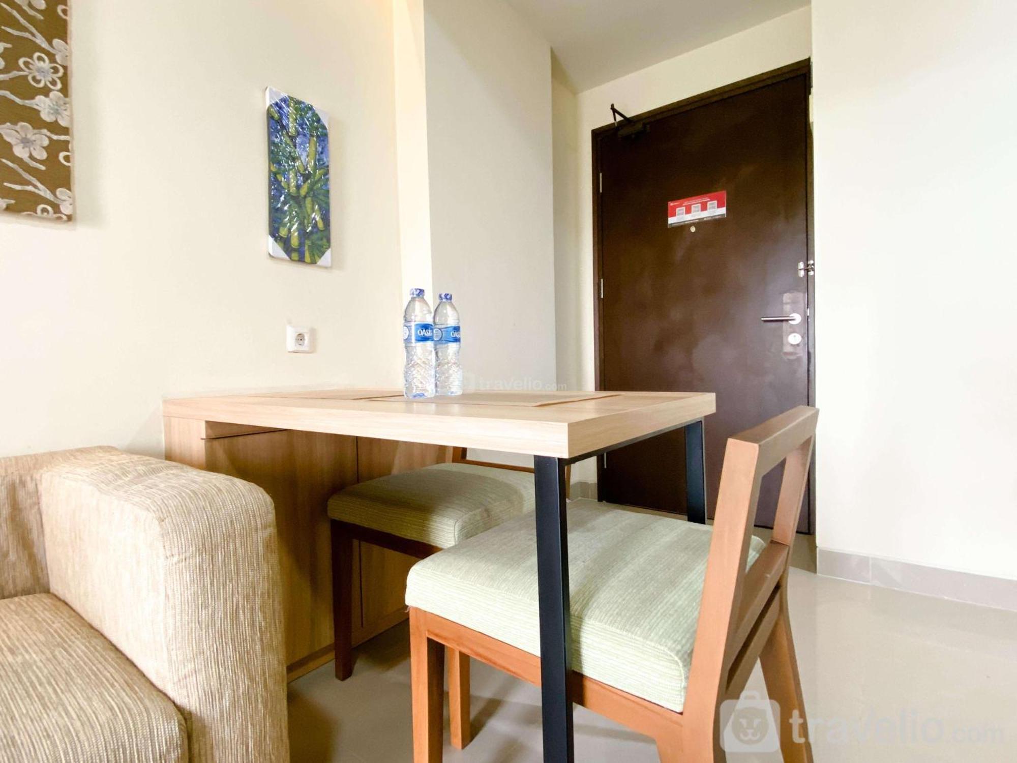 Stunning And Homey 2Br Apartment Mustika Golf Residence By Travelio Cikarang Exterior foto